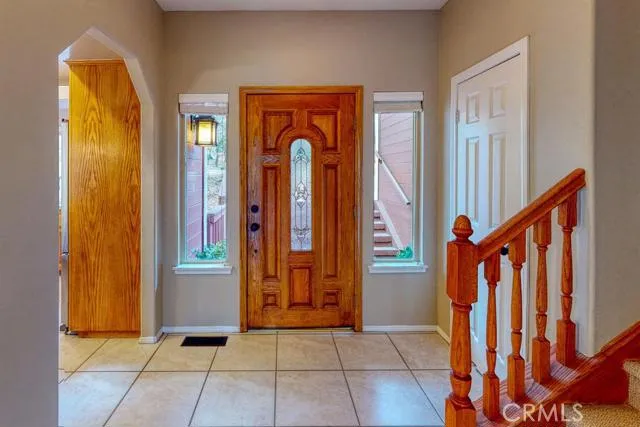 1216 Golden Rule Lane, Lake Arrowhead, California 92352