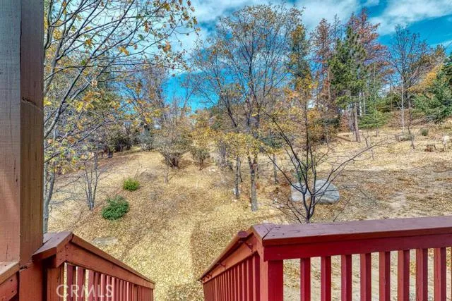 1216 Golden Rule Lane, Lake Arrowhead, California 92352