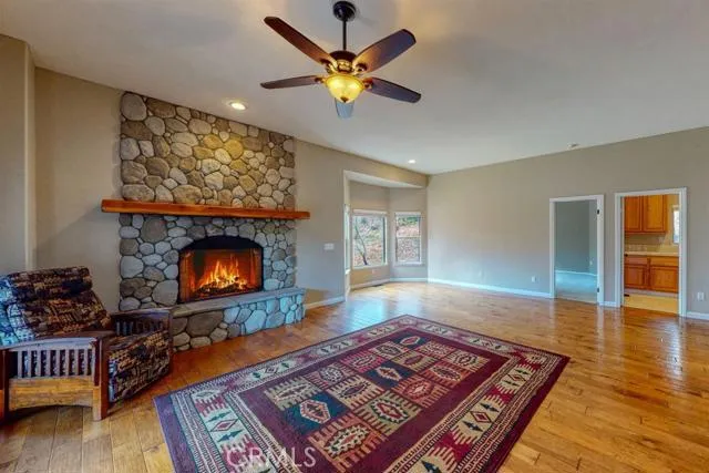 1216 Golden Rule Lane, Lake Arrowhead, California 92352