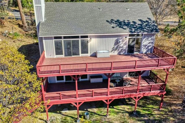 1216 Golden Rule Lane, Lake Arrowhead, California 92352