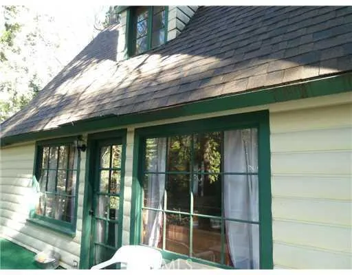 635 Cottage Grove, Lake Arrowhead, California 92352