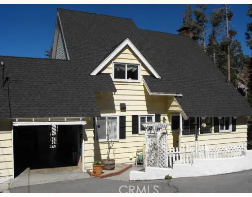 266 Grass Valley Road, Lake Arrowhead, California 92352