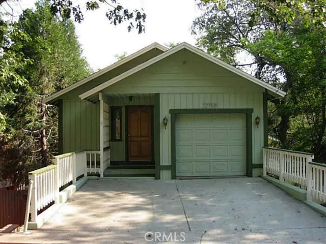 22758 Waters, Crestline, California 92325