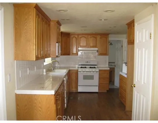 359 Davos Drive, Crestline, California 92325