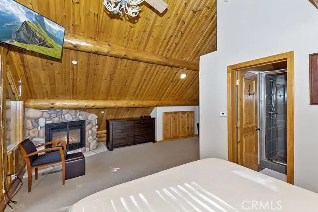 262 Fairway Drive, Lake Arrowhead, California 92352