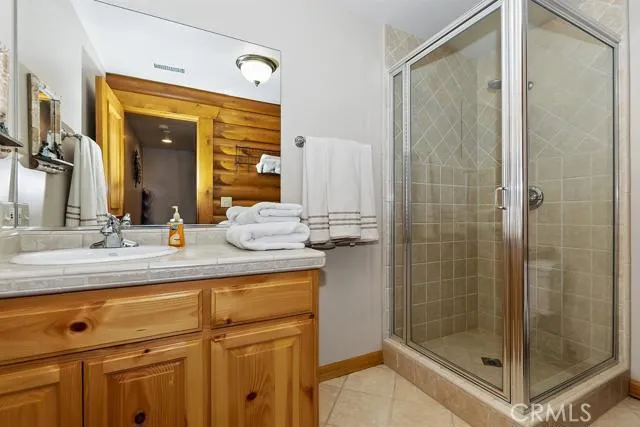 262 Fairway Drive, Lake Arrowhead, California 92352
