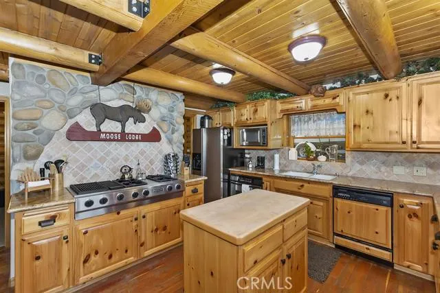 262 Fairway Drive, Lake Arrowhead, California 92352