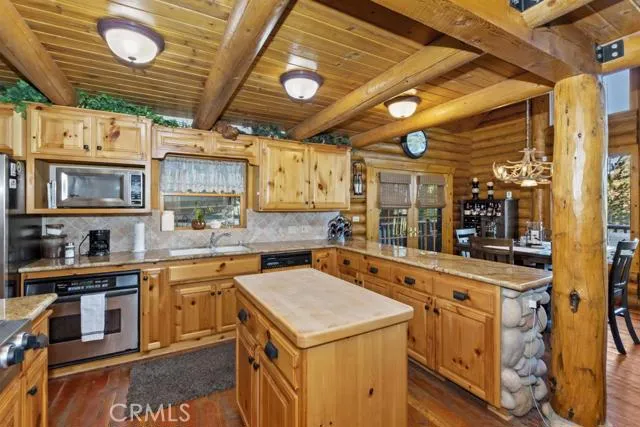 262 Fairway Drive, Lake Arrowhead, California 92352