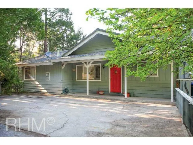 24710 Altdorf, Crestline, California 92325