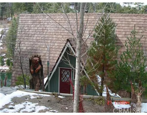 161 Rocky Point Road, Lake Arrowhead, California 92352