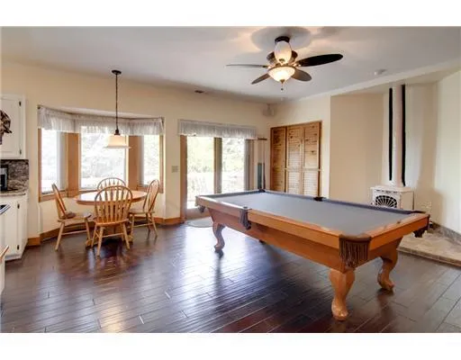 155 Cypress Drive, Lake Arrowhead, California 92352