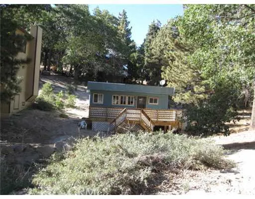 650 Dahlia Drive, Green Valley Lake, California 92341