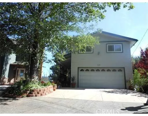 228 Darfo Court, Crestline, California 92325