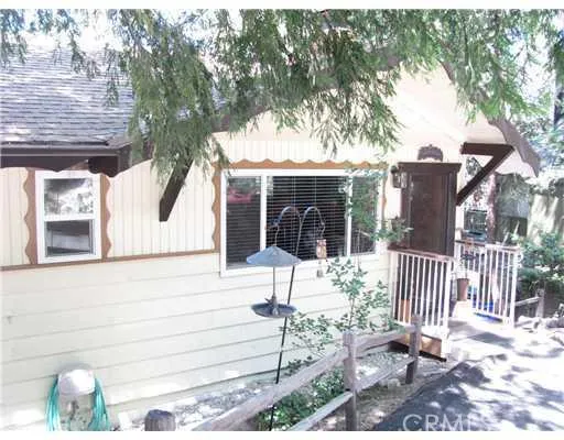 24250 Altdorf Drive, Crestline, California 92325