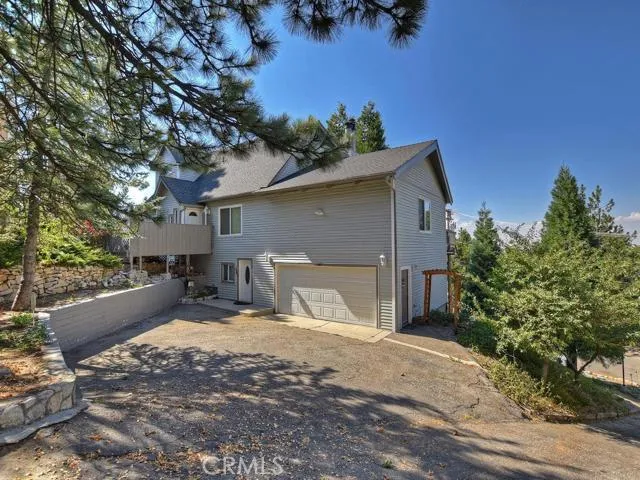1217 Yukon Drive, Lake Arrowhead, California 92352