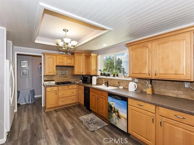 1217 Yukon Drive, Lake Arrowhead, California 92352
