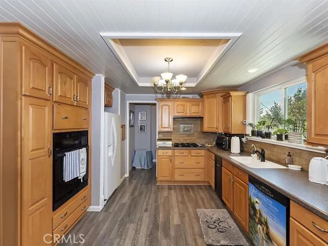 1217 Yukon Drive, Lake Arrowhead, California 92352