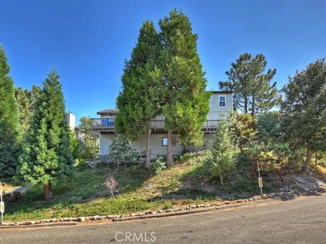 1217 Yukon Drive, Lake Arrowhead, California 92352