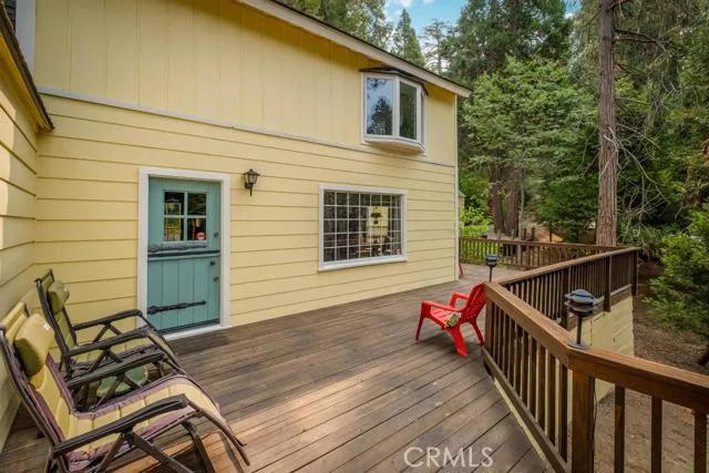 238 C Lane, Lake Arrowhead, California 92352