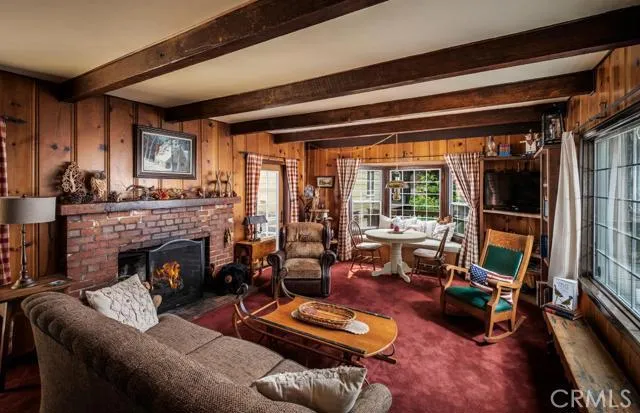 238 C Lane, Lake Arrowhead, California 92352