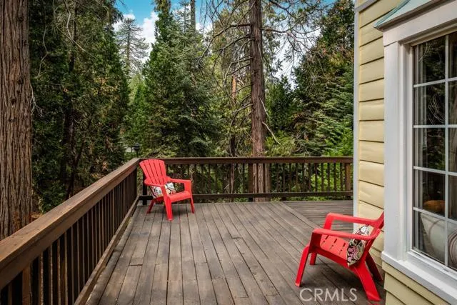238 C Lane, Lake Arrowhead, California 92352
