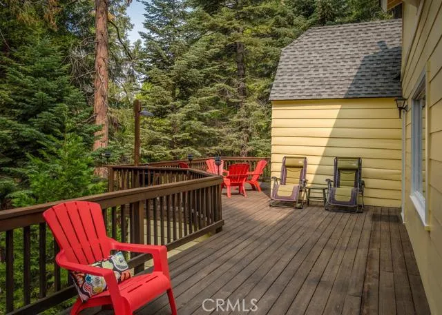 238 C Lane, Lake Arrowhead, California 92352