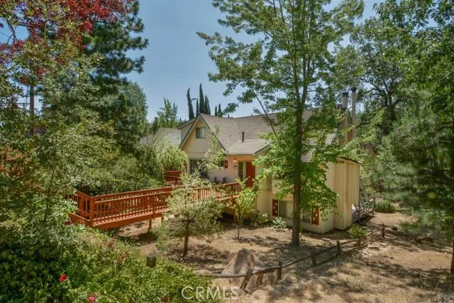 28165 Grenoble Drive, Lake Arrowhead, California 92352