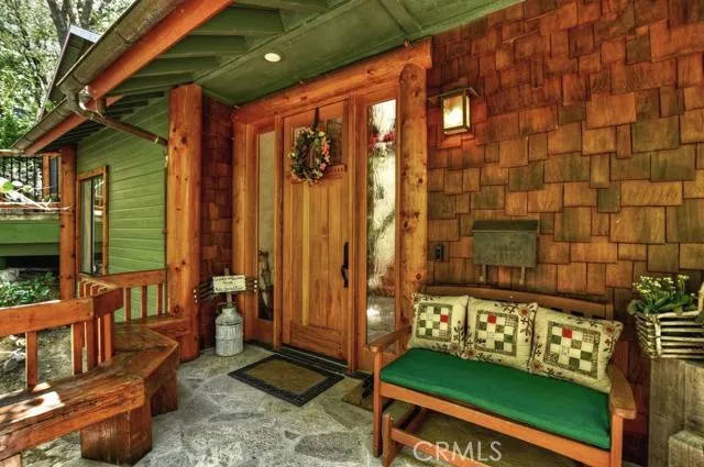 28986 N Shore Road, Lake Arrowhead, California 92352