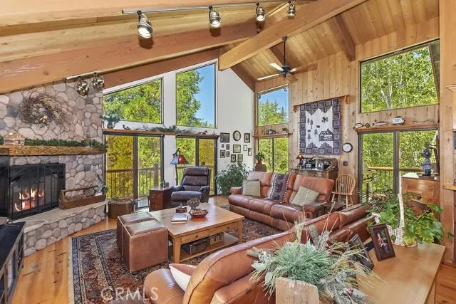 28986 N Shore Road, Lake Arrowhead, California 92352