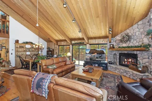 28986 N Shore Road, Lake Arrowhead, California 92352