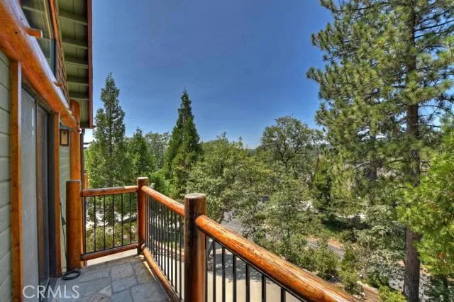 28986 N Shore Road, Lake Arrowhead, California 92352