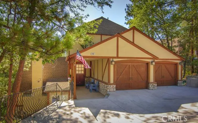 856 Antler (aka 28006 N. Shore) Drive, Lake Arrowhead, California 92352