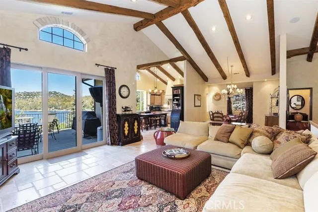 28800 Palisades Drive, Lake Arrowhead, California 92352