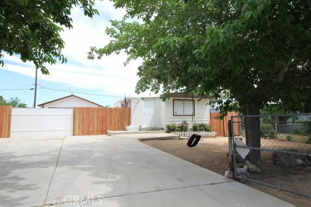 19002 Lindsay Street, Hesperia, California 92345