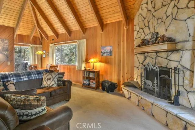 26655 Thunderbird Drive, Lake Arrowhead, California 92352