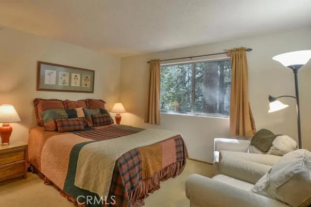 26655 Thunderbird Drive, Lake Arrowhead, California 92352