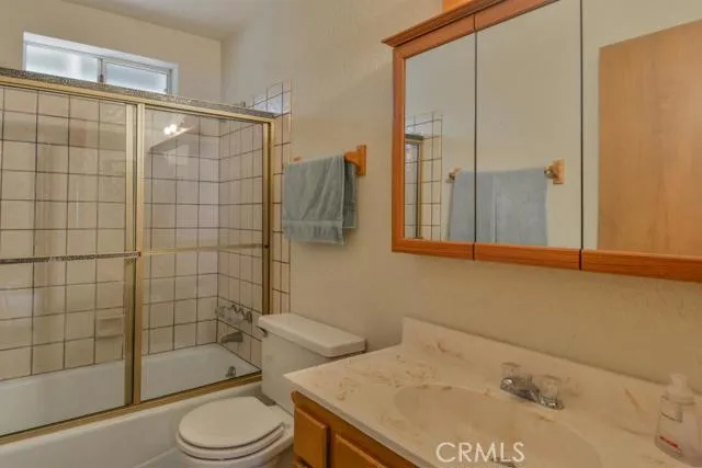 26655 Thunderbird Drive, Lake Arrowhead, California 92352
