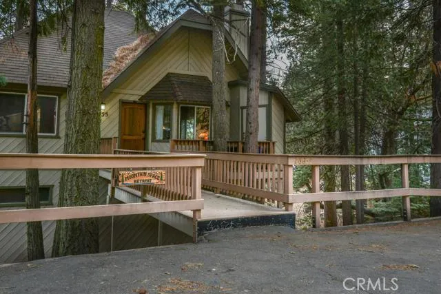 26655 Thunderbird Drive, Lake Arrowhead, California 92352