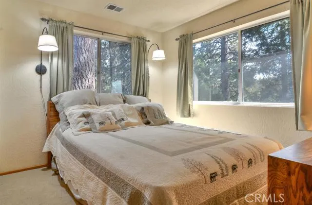 26655 Thunderbird Drive, Lake Arrowhead, California 92352