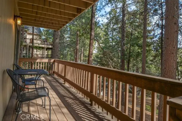 26655 Thunderbird Drive, Lake Arrowhead, California 92352