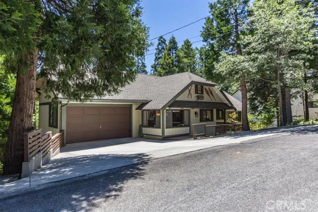 Front of house on quiet cul de sac with nearly level entry. Extra wide approach on driveway allows for extra off street parking.