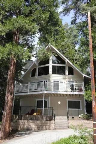 28687 Shenandoah Drive, Lake Arrowhead, California 92352