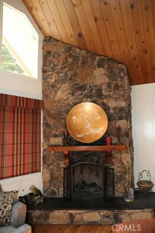 28687 Shenandoah Drive, Lake Arrowhead, California 92352