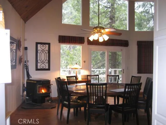 28687 Shenandoah Drive, Lake Arrowhead, California 92352
