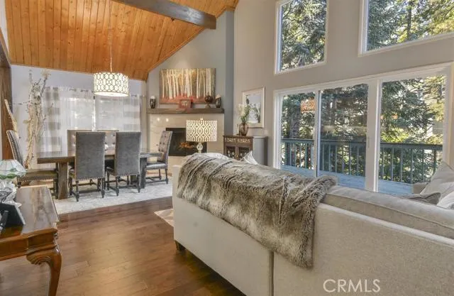 26255 Thunderbird Drive, Lake Arrowhead, California 92352