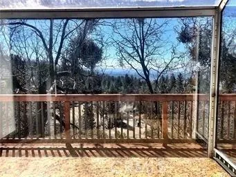 GARDEN WINDOW IN KITCHEN