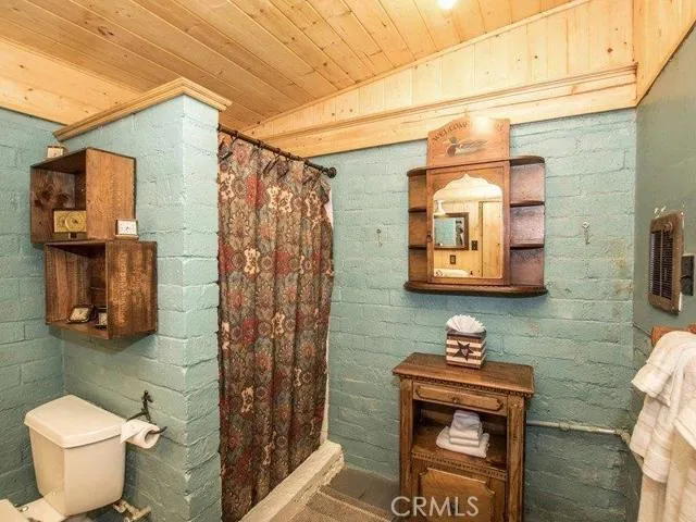 23270 Brookside Road, Crestline, California 92325