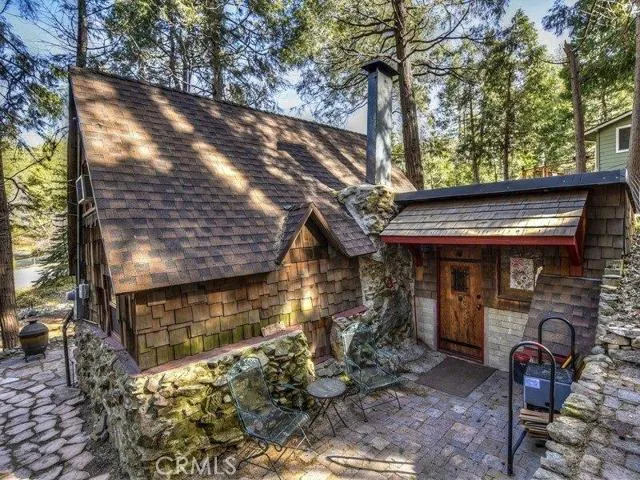 23270 Brookside Road, Crestline, California 92325