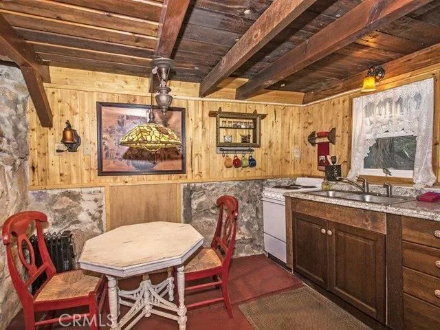 23270 Brookside Road, Crestline, California 92325