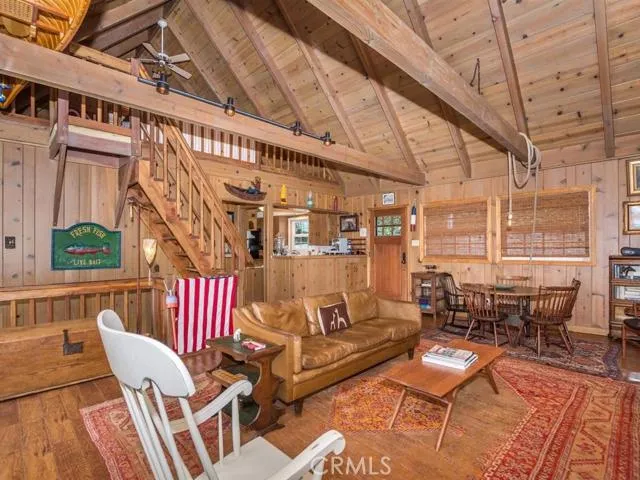 352 John Muir Road, Lake Arrowhead, California 92352